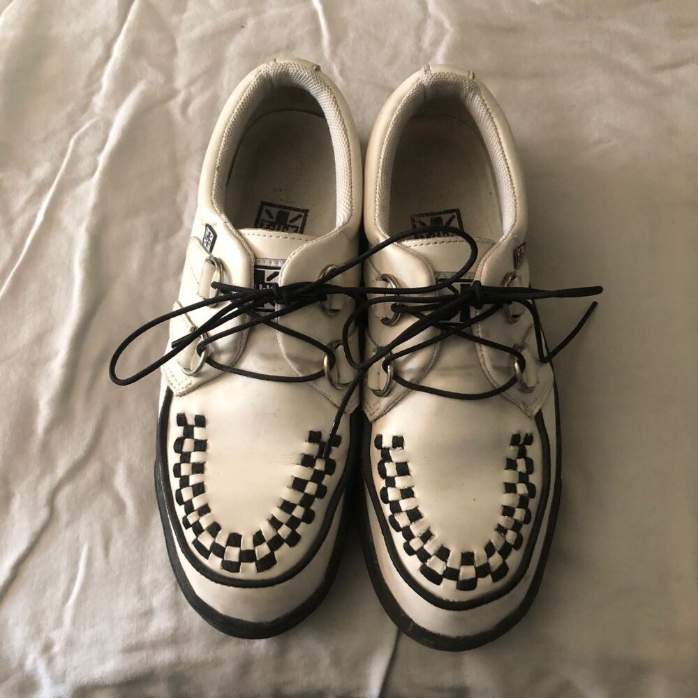 T.U.K. white leather D-ring Sneaker